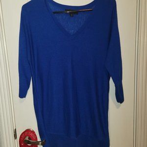 3/4 length sleeve, v-neck